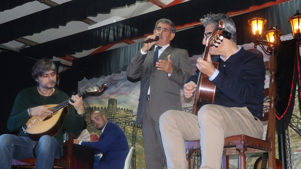 Jorge César, apresentador e fadista
