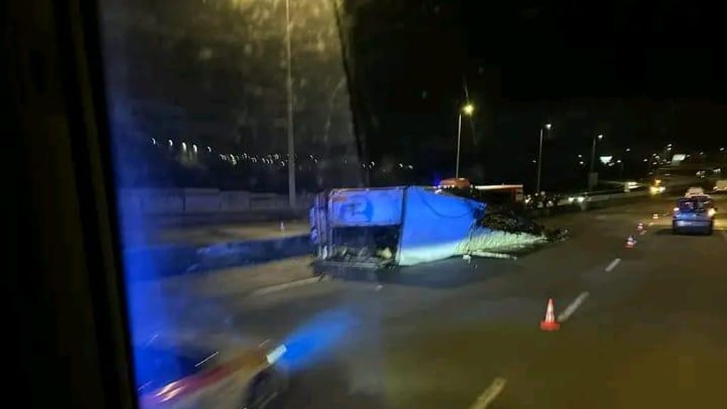 Camião despistado em Grijó