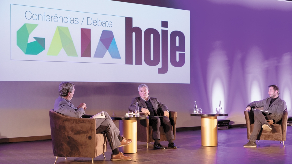 O auditório do Hotel Hilton Porto Gaia acolheu mais uma Conferência-Debate Gaia Hoje