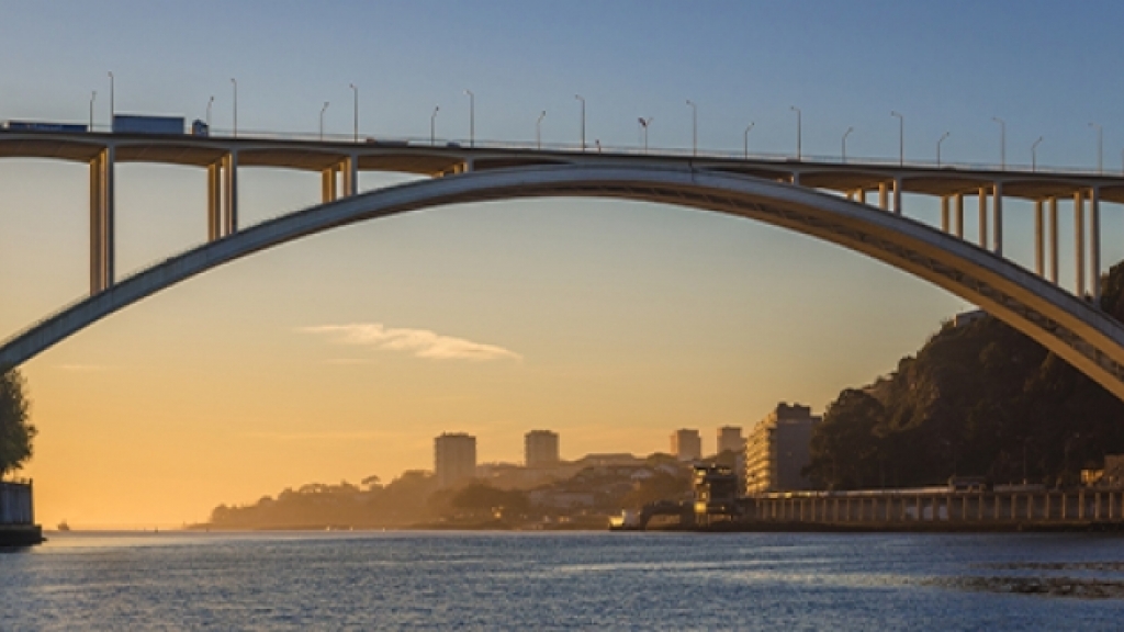 Ponte da Arrábida estará com as vias condicionadas