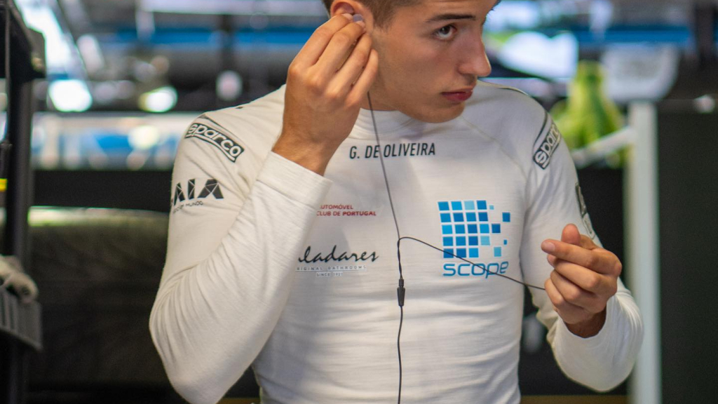 Guilherme Oliveira tem 18 anos.