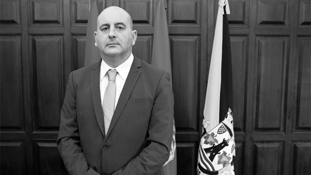 Rui Rocha Pereira exige a recolha imediata de todas as revistas