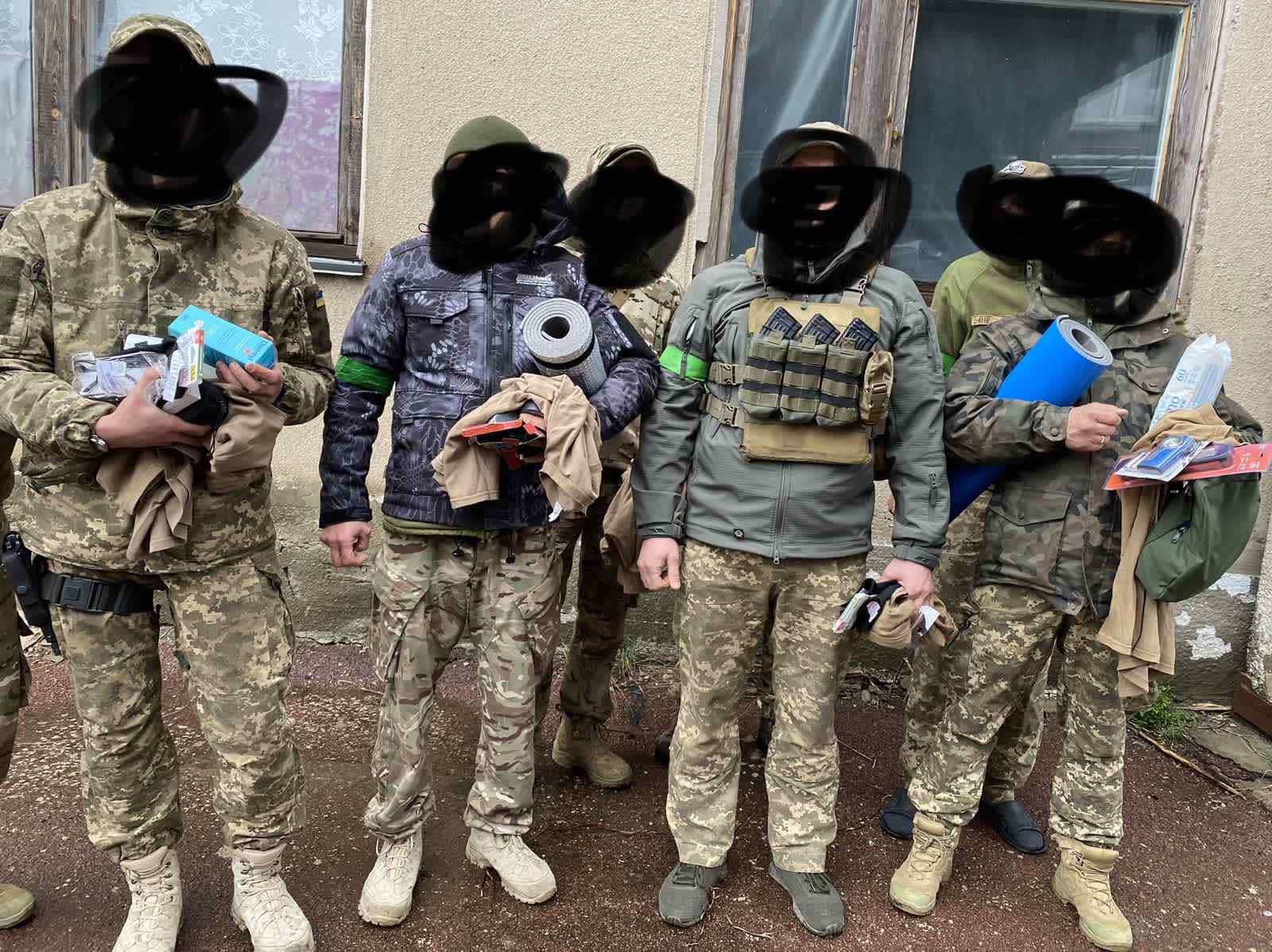 Embora a identidade dos populares seja ocultada, a ajuda já chegou à Ucrânia