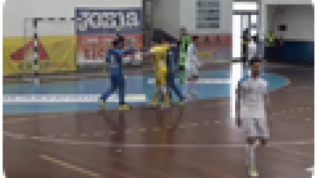 Dar bicada na águia  e tentar a sexta seguida