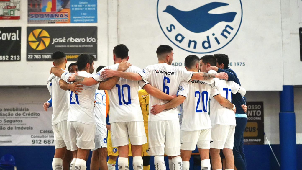 Plantel do Modicus Bruval mantém-se unido, em busca de manter a liderança na Série 2.