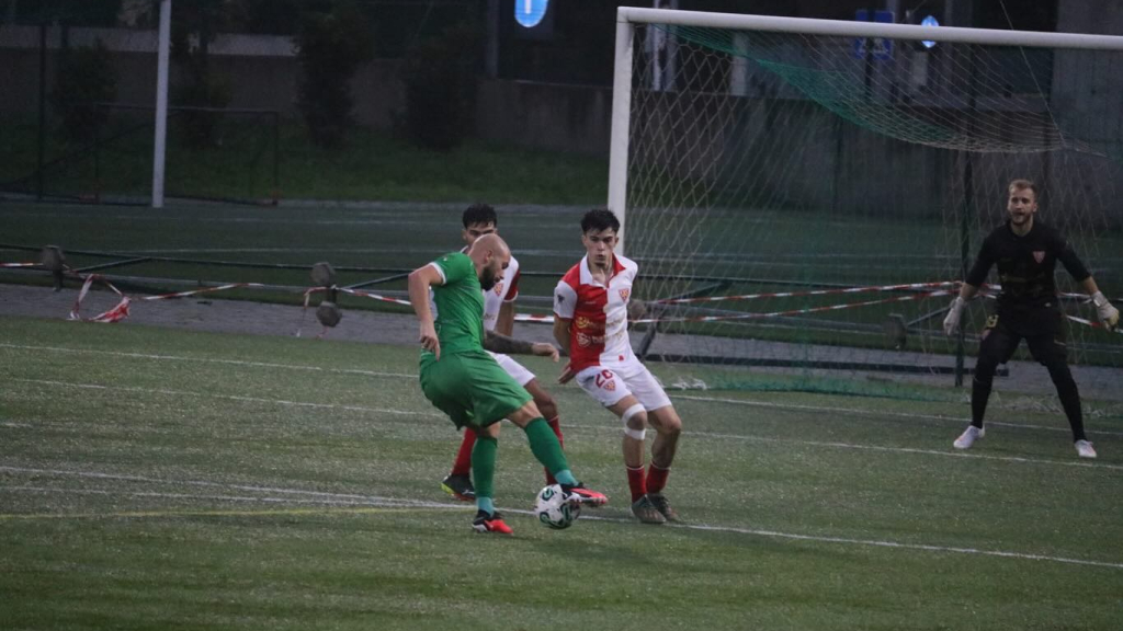 Penantes, a braços com problemas musculares, não deverá jogar.