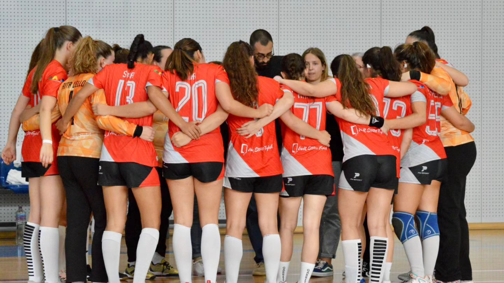 Almeida Garrett recebe o Gil Eanes, esta tarde, após primeiro triunfo.