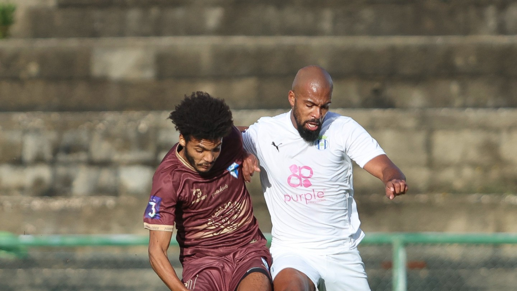 Alex Tank apontou dois golos frente ao Anadia.