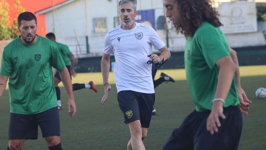 Luisinho já orientou o treino de quarta e estará no banco em Infesta.