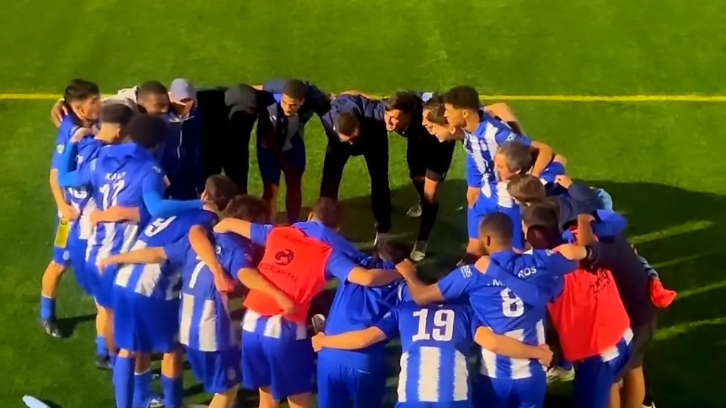 Juniores do Oliveira do Douro estão a um passo de lutar pelos nacionais.