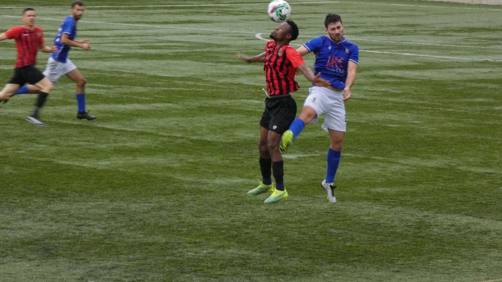 Candal e Vila empataram o dérbi.